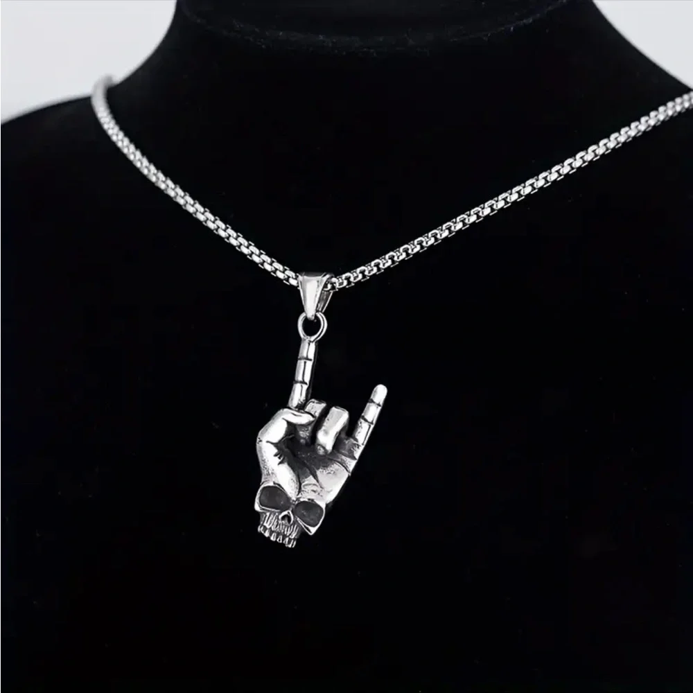 Skull hand‎ sign pendant silver plated necklace faux fashion jewelry